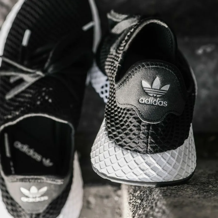 adidas DEERUPT RUNNER KICKS LAB. CORE BLACK/CORE BLACK/RUNNING WHITE KICKS LAB. EXCLUSIVE