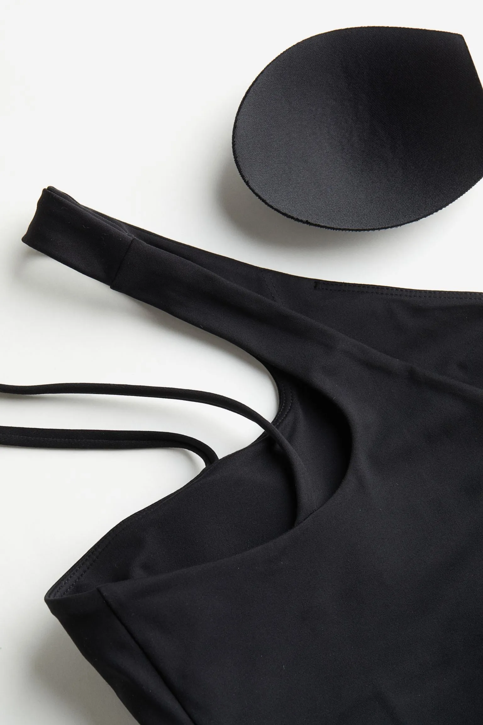 H&M SoftMove Light Support sports bra, black