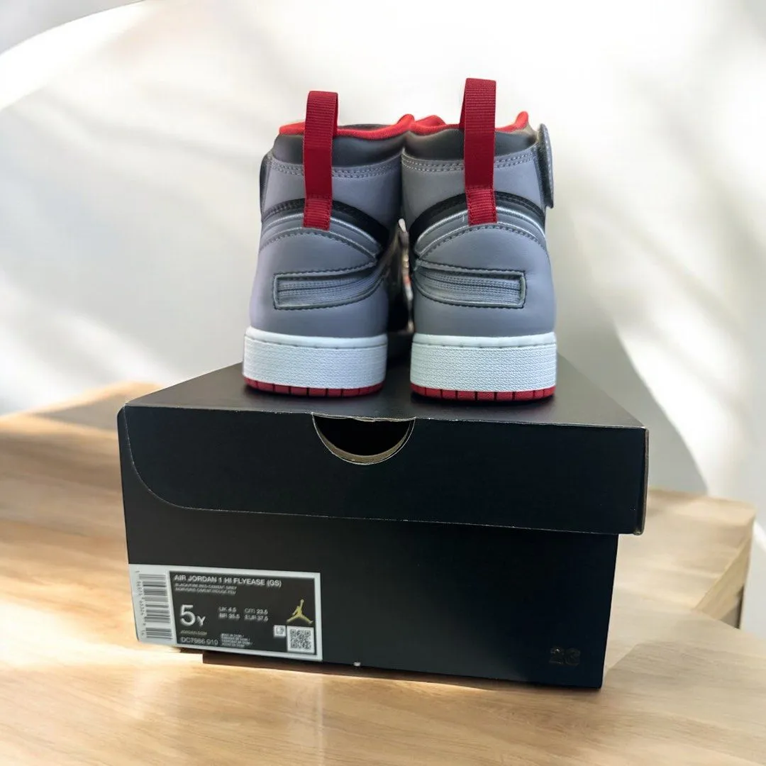 Nike Air Jordan 1 High Flyease Shoe black grey